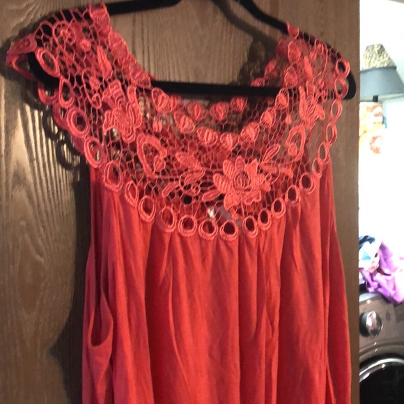 Fun top - Picture 2 of 4